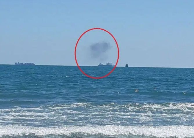 Страшна гледка в морето до Бургас! 