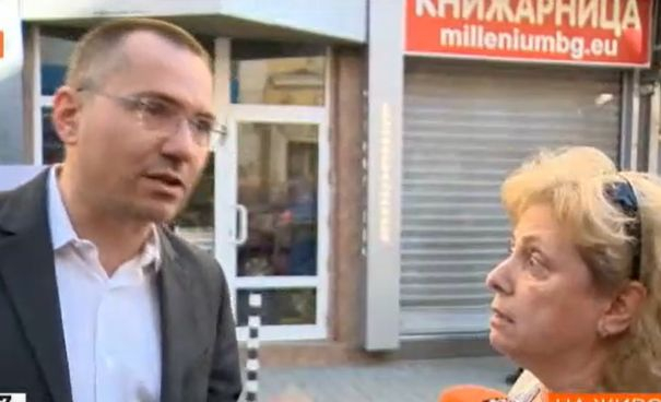 Петков избяга с финт от Джамбазки, но негова комшийка нападна евродепутата ВИДЕО
