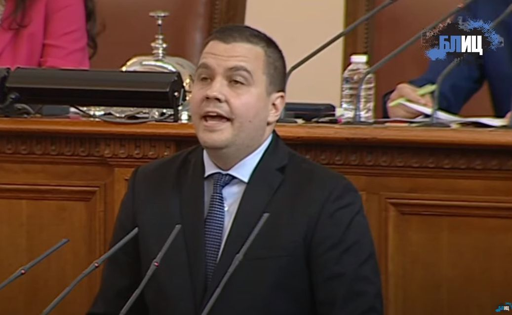 Балабанов взриви НС за начало на дебата, Симов от БСП го посече лошо БЛИЦ TV