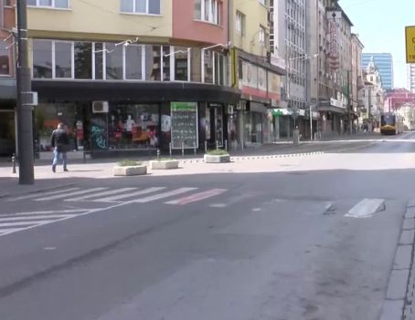 Не е за вярване какъв домашен любимец изведе на разходка столичанин СНИМКА 