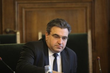 Александър Урумов: Искате ли да знаете точно колко голяма е “огромната подкрепа за правителството”?