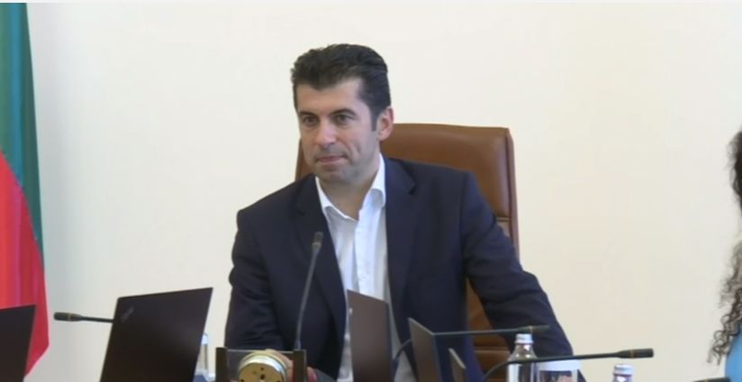 Премиерът се жали: Тази посока ни ужасява