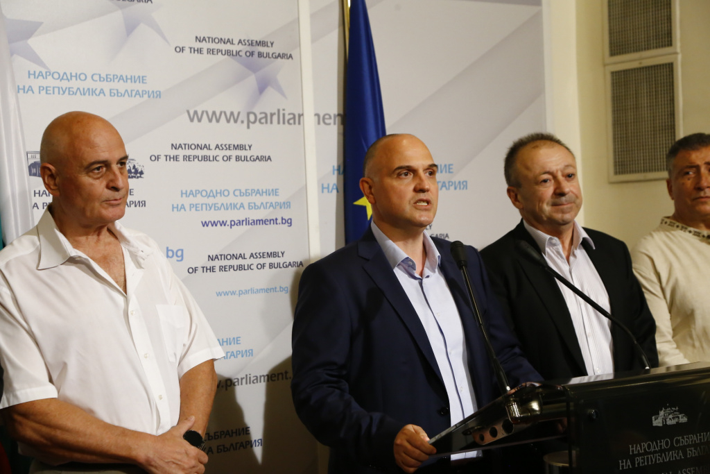 Отцепниците от ИТН показаха резултати от детектор на лъжата и призоваха Тошко и Слави да... 
