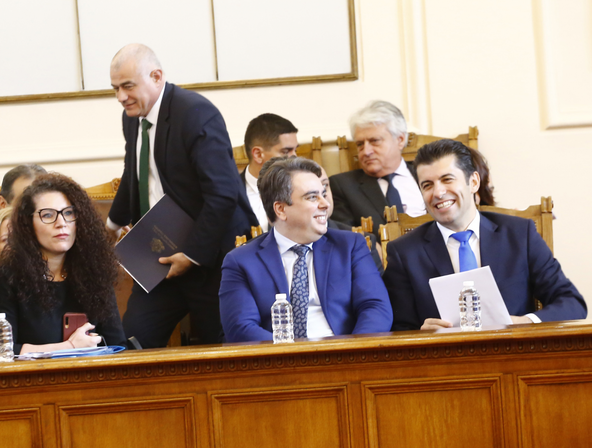 Безграничната наглост помита Петков и Промяната!