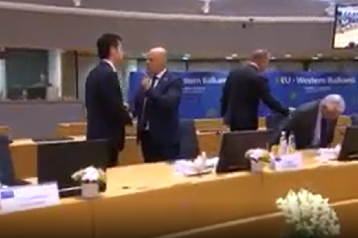 Грозно ВИДЕО от Брюксел! Ковачевски хока Петков, а той...
