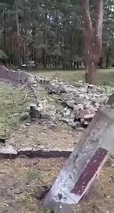ВИДЕО от войната: Ето какво остана след мощния руския ракетен удар по Черниговска област 