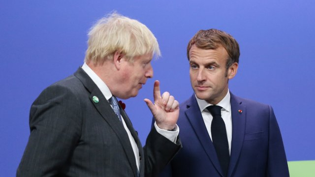 Джонсън се накара на Макрон заради Путин