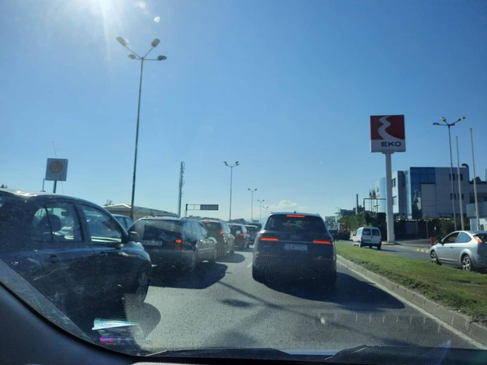 Катастрофа на Околовръстното затрудни движението в София СНИМКИ