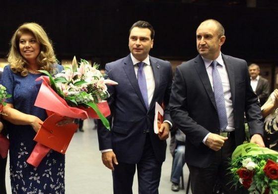 Калоян Паргов защити президента Румен Радев!