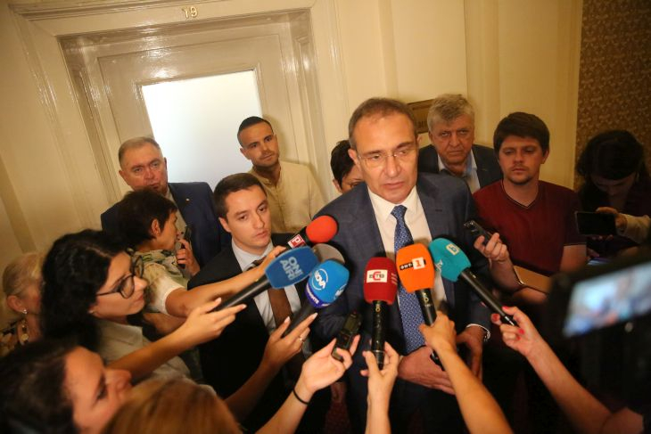 Борислав Гуцанов, БСП: За нас е важно да има наистина консултации, а не да се бърза към служебен кабинет