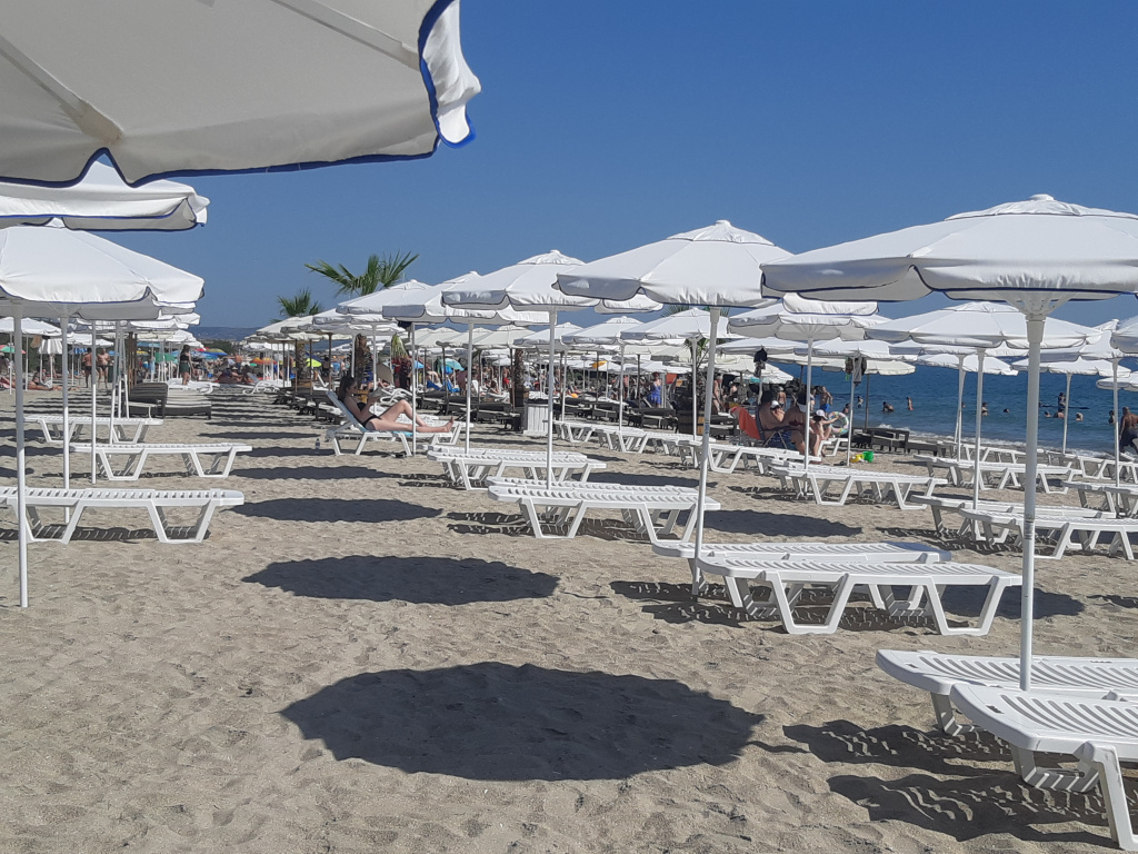 Нови безумни цени за летовниците по морето, ето схемата
