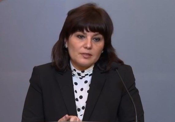 Сербезова се ожали, получавала заплахи за здравето и близките и