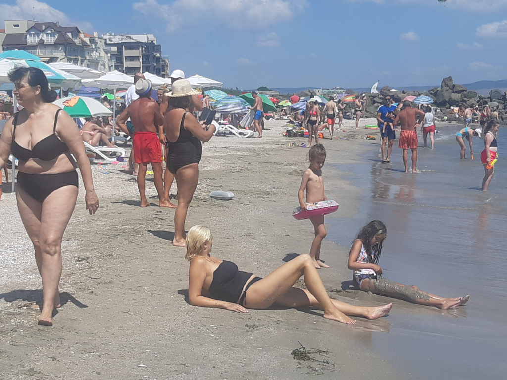 Д-р Ангел Кунчев разкри нещо много коварно за морската вода у нас!