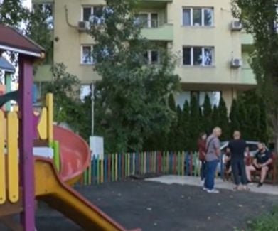 Има трети задържан след стрелбата на детска площадка в София