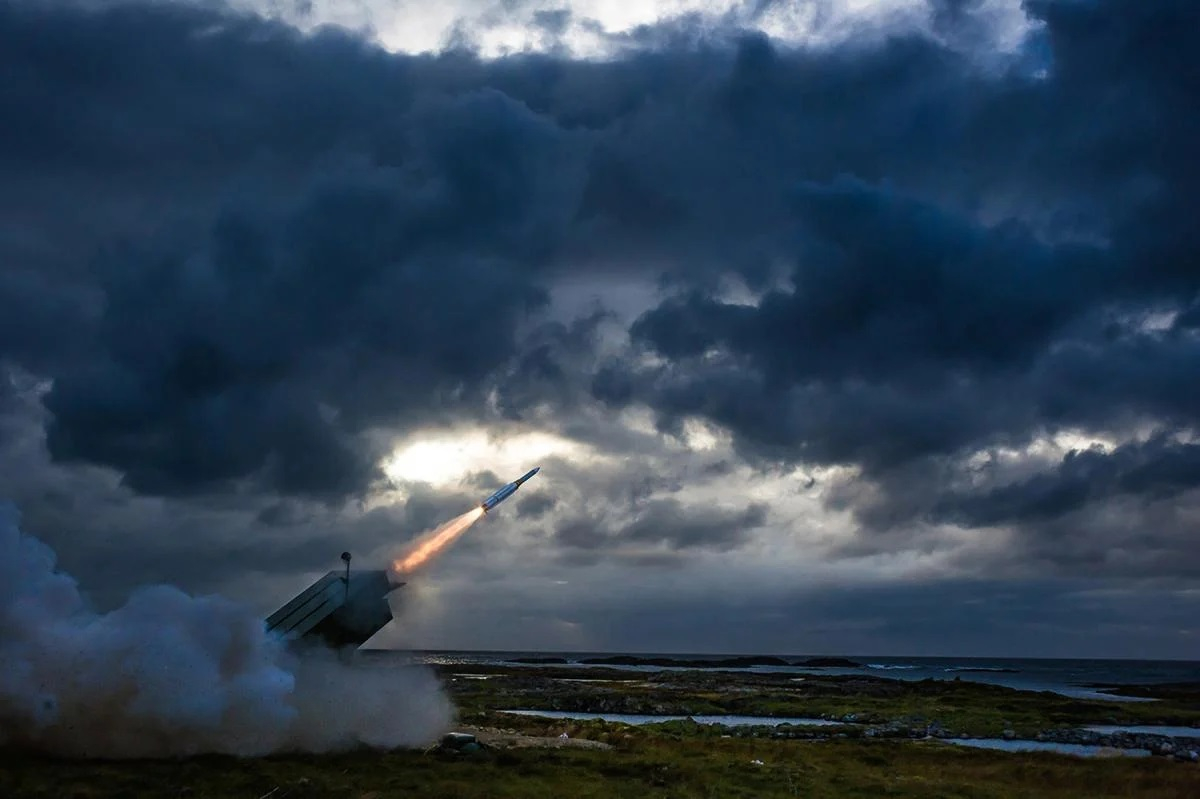 Ще помогнат ли американските NASAMS на Киев да се справи с "Искандер", "Калибър", Х-22, Х-59 и "Оникс" ВИДЕО