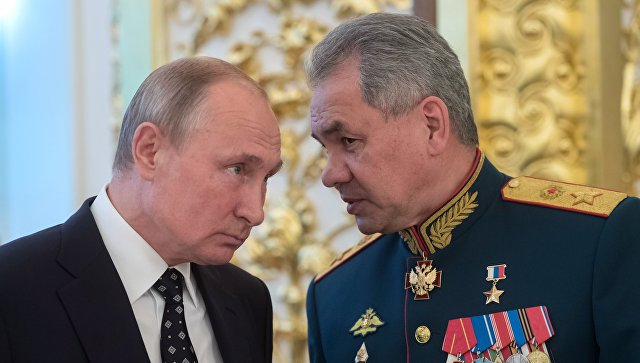 Путин благодари на военните си за Луганск, Зеленски се закани да...
