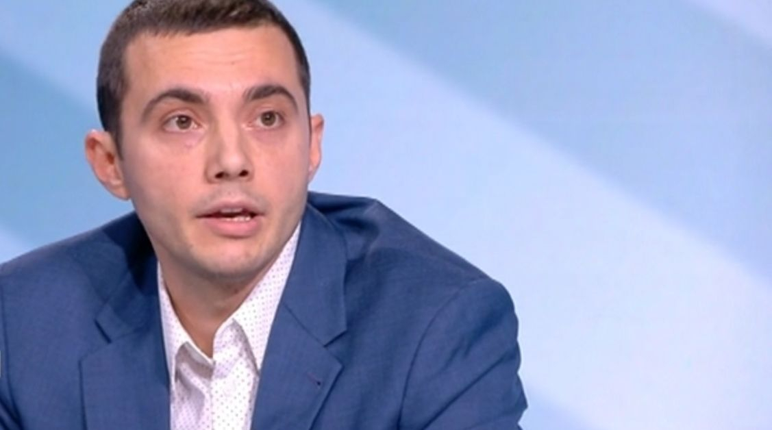 Депутат от ПП с изумително тъпи обяснения за орязаните пари от ЕС и купуването на депутати