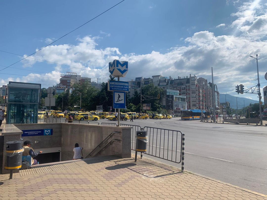 Извънредна ситуация на кръстовището, където Георги уби 2 жени ВИДЕО