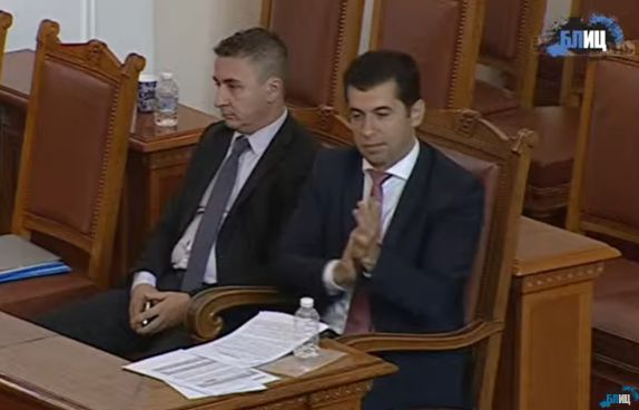 Жесток скандал в НС между Йордан Цонев и Настимир, а годеникът на Лена крие Петков БЛИЦ TV
