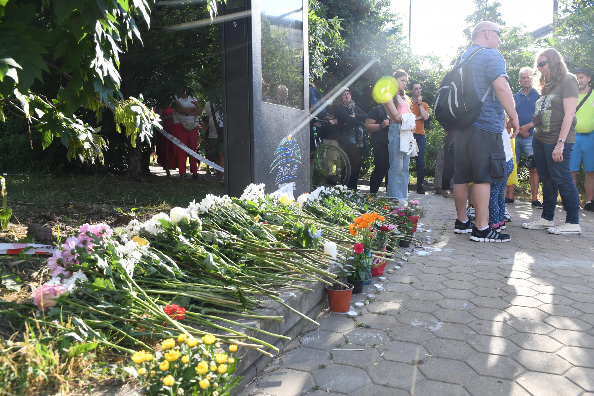Втори ден протест и блокада заради трагедията на бул. "Черни връх" СНИМКИ