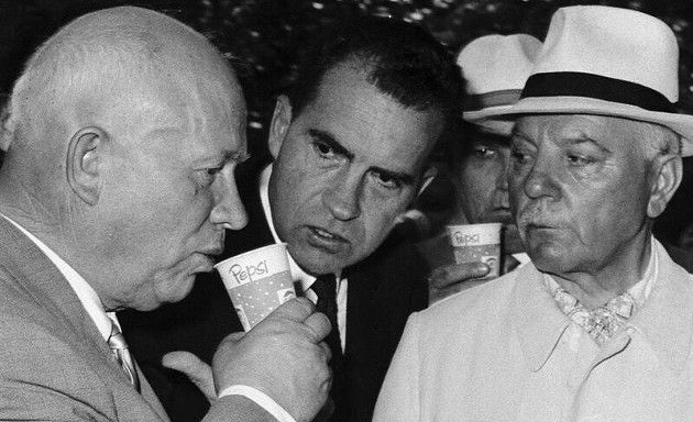 Хрушчов станал рекламно лице на Pepsi... без да иска СНИМКА