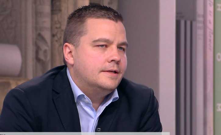 Балабанов нахока Рашков: Не може да излиза и да обявява война. Къде беше в МВР?