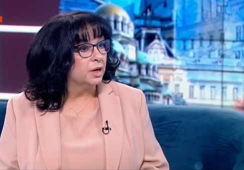 Теменужка Петкова за интерконектора: На Кирил Петков му остана само да ходи да се снима