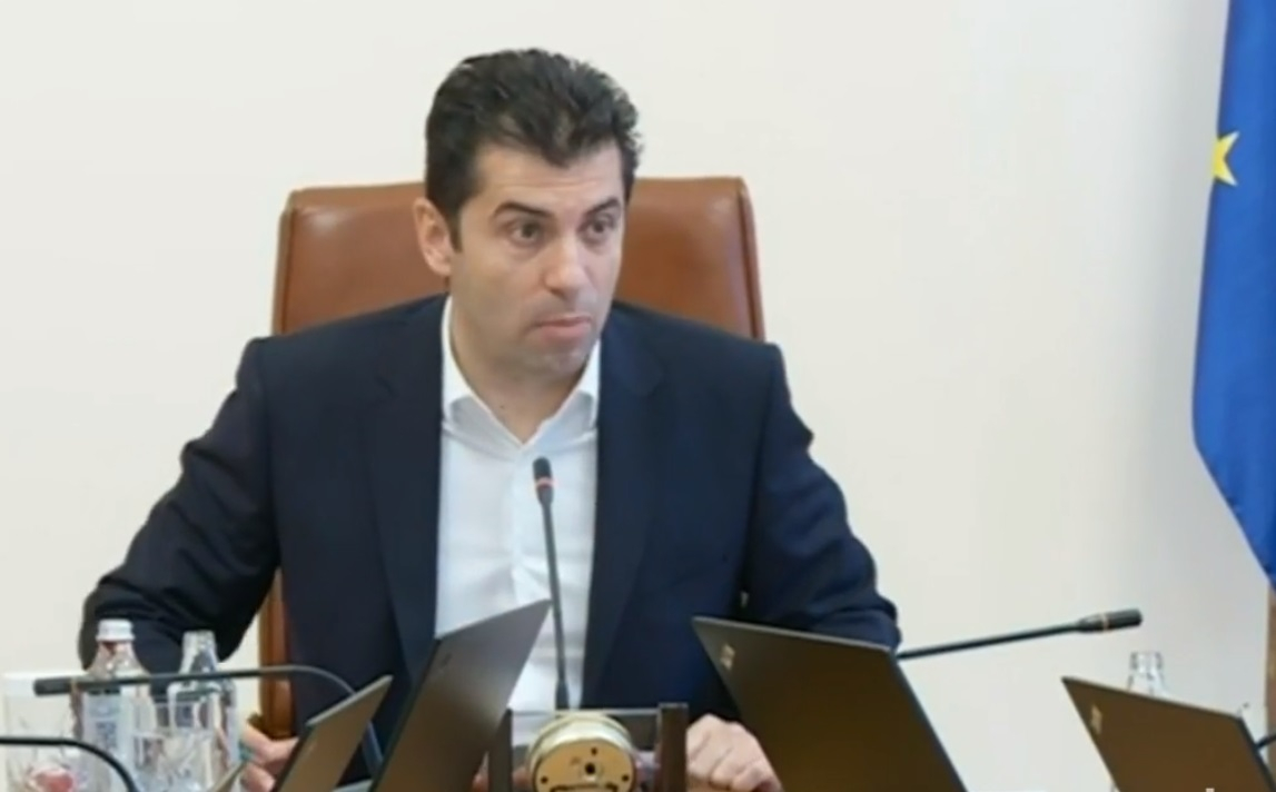 Петков обяви кои важни закони ще приеме МС до часове
