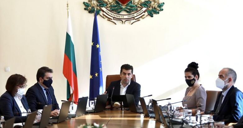 Урумов: Скоро ще се разбере за нощните наркомански оргии в МС