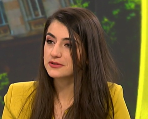 Лена с голяма закана след слуховете, че купува дрога от Семерджиев и има връзка с Кирил Петков