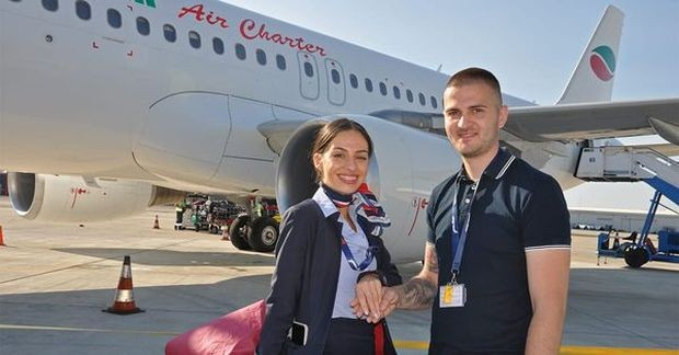 Красавица завинаги ще помни това, което преживя в самолет на Летище Бургас 