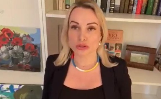 Ново развитие с руската журналистка, призовала за край на войната в тв ефир