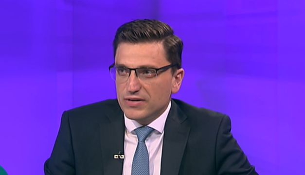 Депутат от ПП се изцепи: Слави ще спечели рекорда на Гинес за сваляне на... ВИДЕО