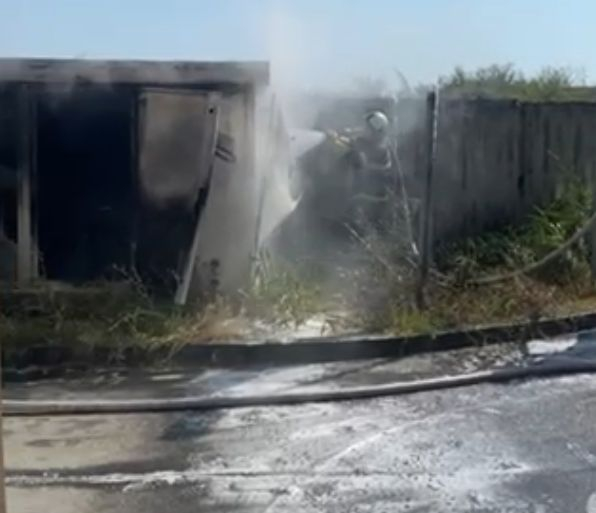 Гръм разтърси оживена улица в Поморие, ето какво се случи ВИДЕО