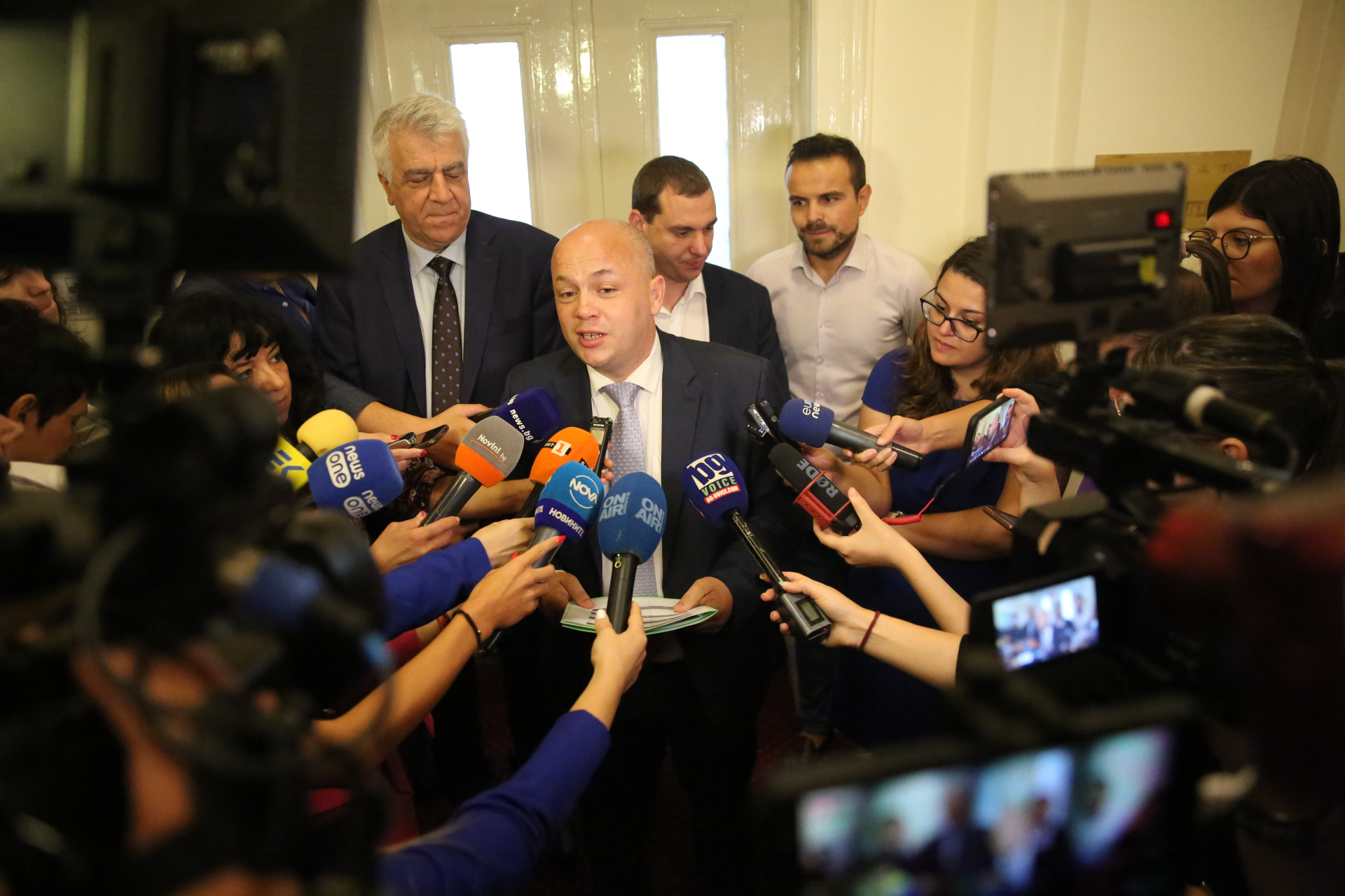 Александър Симов с разкритие: “Възраждане“ подкрепи закупуването на Ф-16
