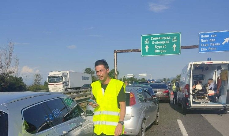 Първо в БЛИЦ! Зверско верижно меле край София, такова нещо не се е случвало от много време