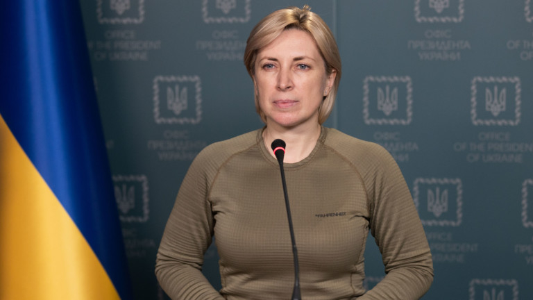 Киев евакуира 250 000 души от Донецк