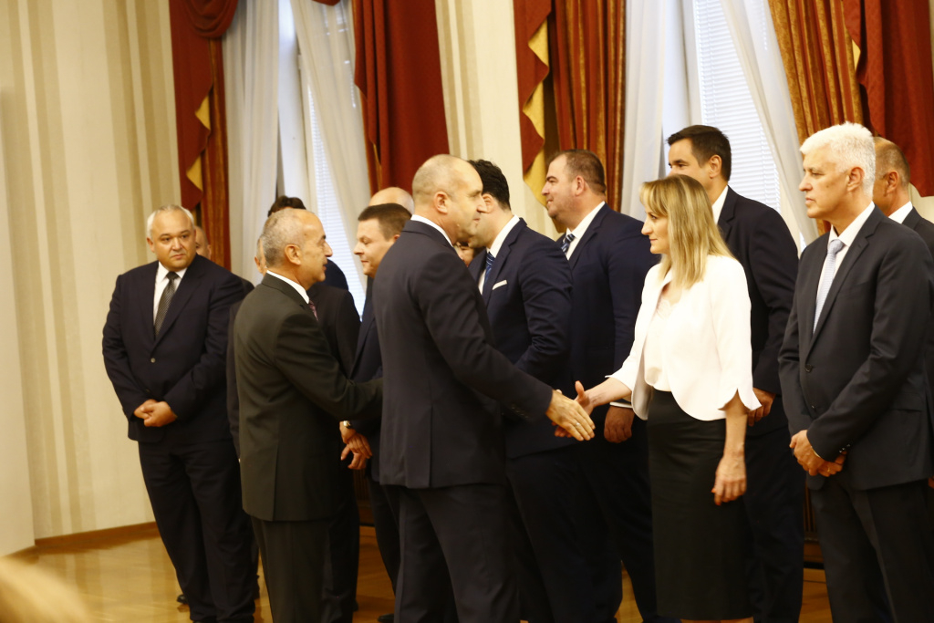 Проучване на „Маркет линкс“ сензационно разкри, че ГЕРБ, ПП и ДБ...