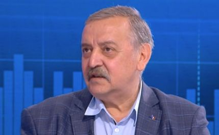 Проф. Кантарджиев усмихна всички с прогноза, новата К-19 вълна ще затихне след...