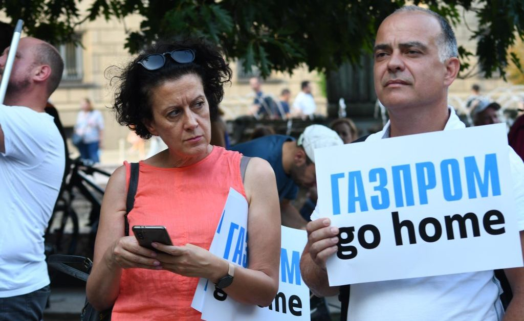 Към протестърите: Да, безспорно сте отровни, но и глупави