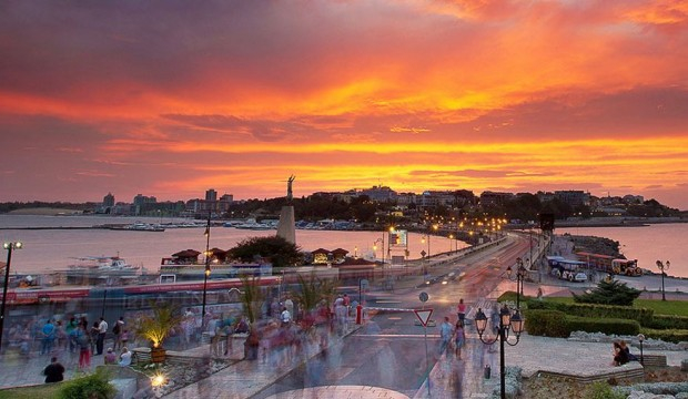 Пловдивчанка седна да похапне в ресторант в Стария град на Несебър и съжали жестоко 