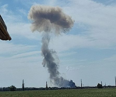Стана ясно какво се е взривило на военното летище в Крим, украинските медии ликуват ВИДЕО