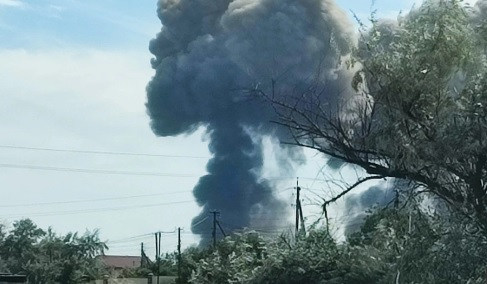 Киев си призна за експлозиите на военното летище в Крим, ракета взриви склад със снаряди за HIMARS