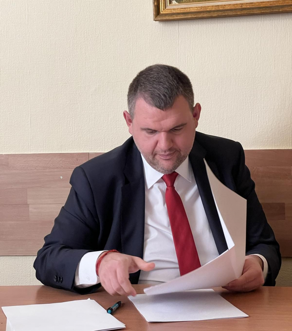 Първо в БЛИЦ! Пеевски внесе иск в американския съд, настоява да го извадят от "Магнитски"
