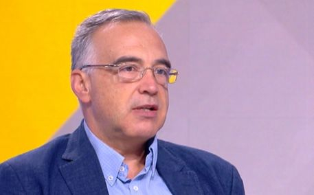 Антон Кутев посъветва Петков: Ако влагаше толкова сила в... 
