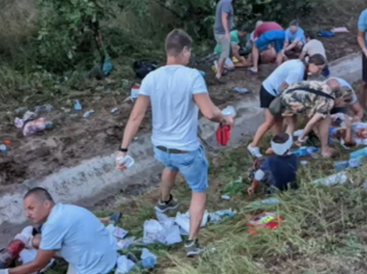 ВИДЕО 18+ от тежката катастрофа с автобус с деца на "Тракия", страшно е!