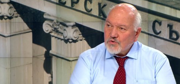 Проф. Маринов: Да е ясно, че президентът не прави това, а...