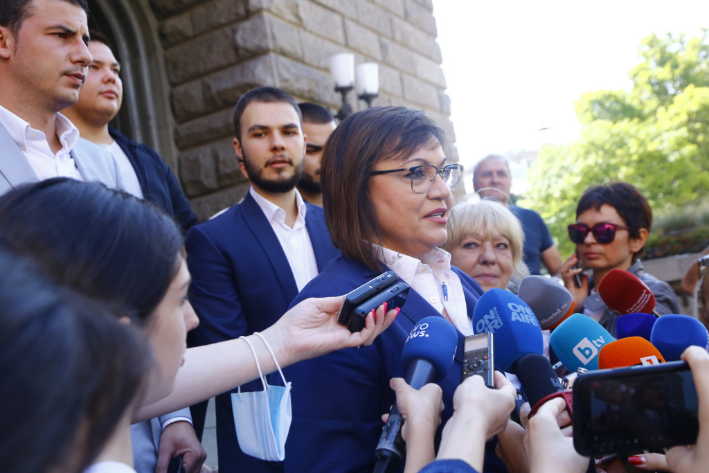 Окончателно: Това са водачите на листи на БСП за вота