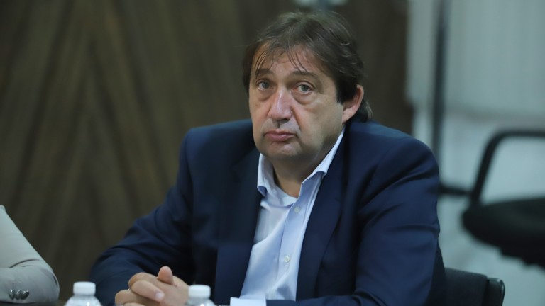 Проверката на регионалния министър установи, че по АМ „Хемус” не се работи както трябва