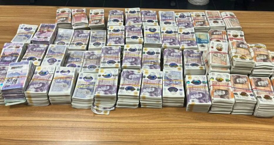Митничари на "Капитан Андреево" провериха автобус и се хванаха за главата СНИМКИ